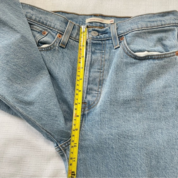 Levi's Wedgie Straight Jean With Bow Raw Hem High Rise Classic Denim Size 28 - Picture 10 of 14